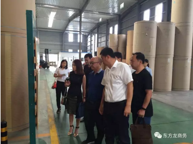 陪同湖南張家界、江蘇邳州實地考察新型包裝材料投資選址項目企業(yè)，務實推進項目合作落地
