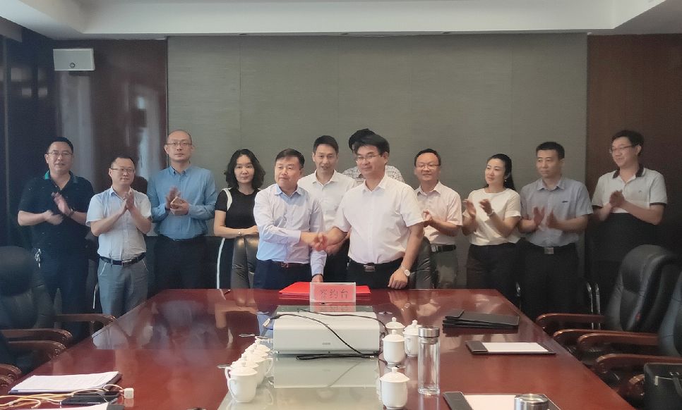 東方龍商務(wù)集團(tuán)成立5周年系列報道之四 服務(wù)篇《升級服務(wù)質(zhì)量永遠(yuǎn)在路上》