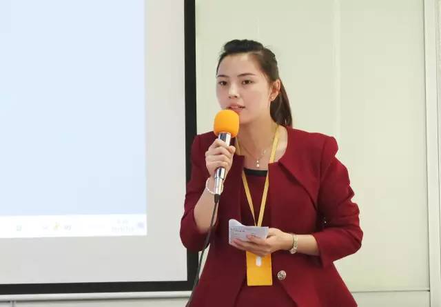 東方龍商務堅持每月首日封閉培訓，精心打造高績效專業委托招商團隊