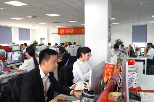 【政府領導走進東方龍商務】蓄勢待發(fā)，全面打響！集團提前拉開進博會服務序幕