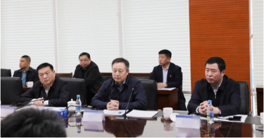 全速推進(jìn)投資選址項目早落地、早投產(chǎn)！黑龍江某地方政府實地考察清潔能源設(shè)備制造企業(yè)