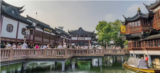 集團全力助推江西省鷹潭市月湖區委托招商引資，發揮多重優勢，打造產業集群