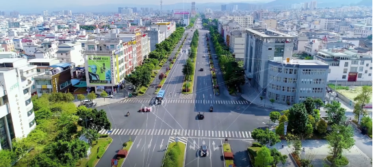 集團全力助推江西省鷹潭市月湖區委托招商引資，發揮多重優勢，打造產業集群