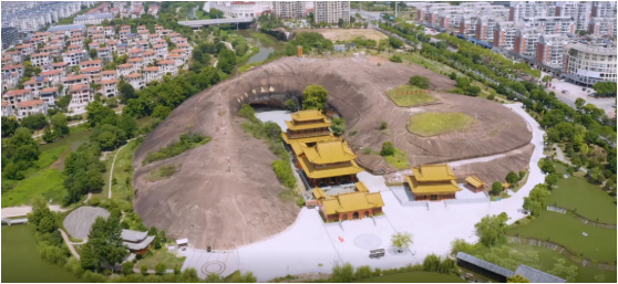 集團全力助推江西省鷹潭市月湖區委托招商引資，以“園區經濟”為抓手，打造發展“增長極”