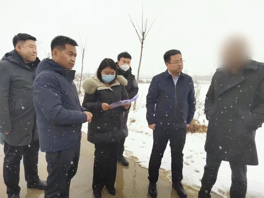 行業(yè)領(lǐng)先者，銷售渠道廣，市場份額高！知名品牌碳酸飲料生產(chǎn)擴(kuò)建投資選址項(xiàng)目方實(shí)地考察陜西某地方政府