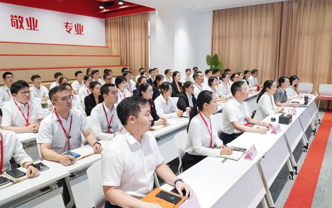 搶前抓早，保障節(jié)后項(xiàng)目推進(jìn)！9月下旬，集團(tuán)共30個(gè)優(yōu)質(zhì)投資選址項(xiàng)目通過(guò)評(píng)估