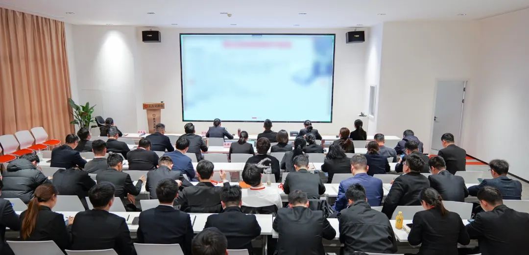 攻招商、拼項目、優(yōu)服務(wù)，捍衛(wèi)行業(yè)龍頭地位！3月中旬，集團(tuán)共43個優(yōu)質(zhì)投資選址項目通過評估