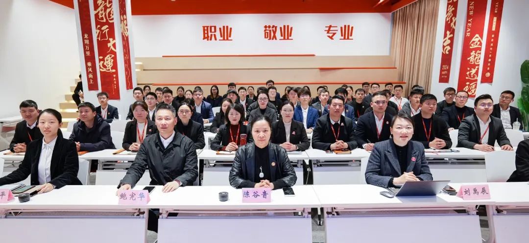 攻招商、拼項目、優(yōu)服務(wù)，捍衛(wèi)行業(yè)龍頭地位！3月中旬，集團(tuán)共43個優(yōu)質(zhì)投資選址項目通過評估