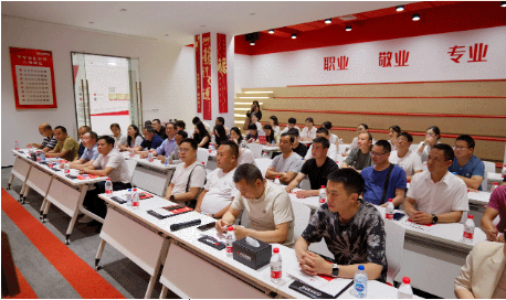 集團(tuán)董事長(zhǎng)/CEO陳谷音應(yīng)邀做客上海交通大學(xué)，為云南省魯?shù)榭h鄉(xiāng)村振興干部50人團(tuán)做專業(yè)招商實(shí)戰(zhàn)培訓(xùn)！