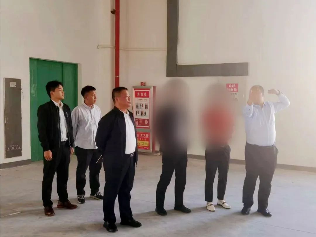 深耕行業(yè)30余年，訂單充足！老牌壓電電子器件搬遷擴(kuò)建投資選址項(xiàng)目方實(shí)地考察貴州某地方政府