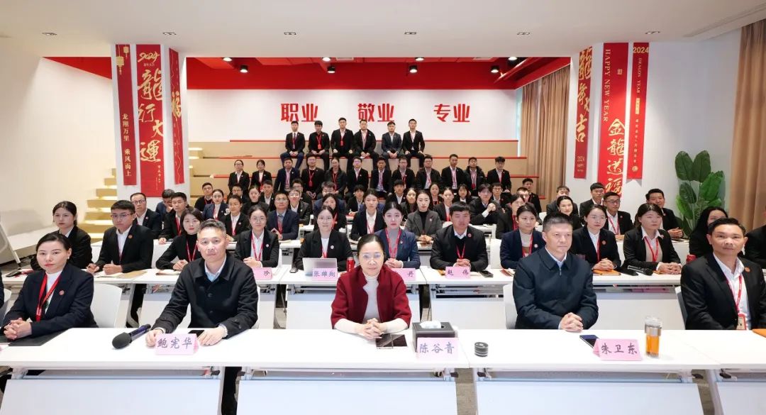 抓牢“項目落地”主線，打好全年“收官戰”！11月下旬，集團共35個優質投資選址項目通過評估