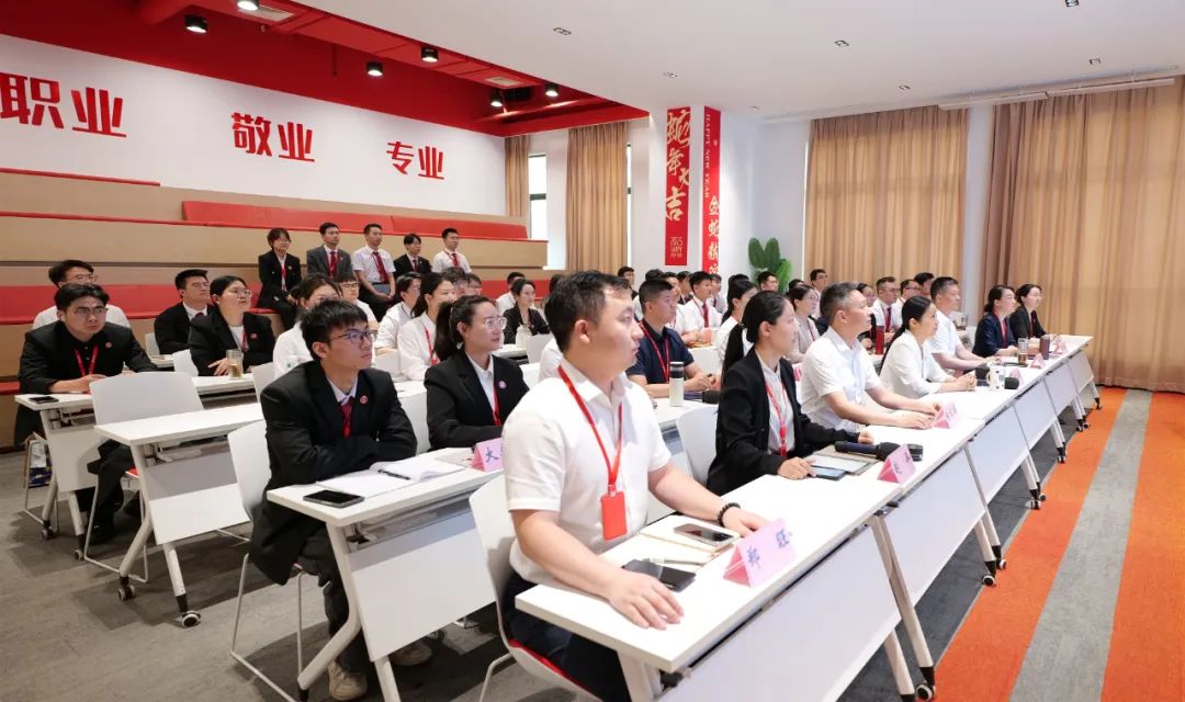 聚集大產(chǎn)業(yè)、大鏈主項目，帶動大發(fā)展！5月下旬，集團(tuán)共31個優(yōu)質(zhì)投資選址項目通過評估
