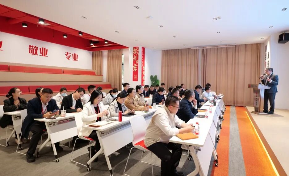 上海東方龍商務(wù)集團舉行AI智能直播電商專題培訓，賦能政企把握電商發(fā)展新機遇