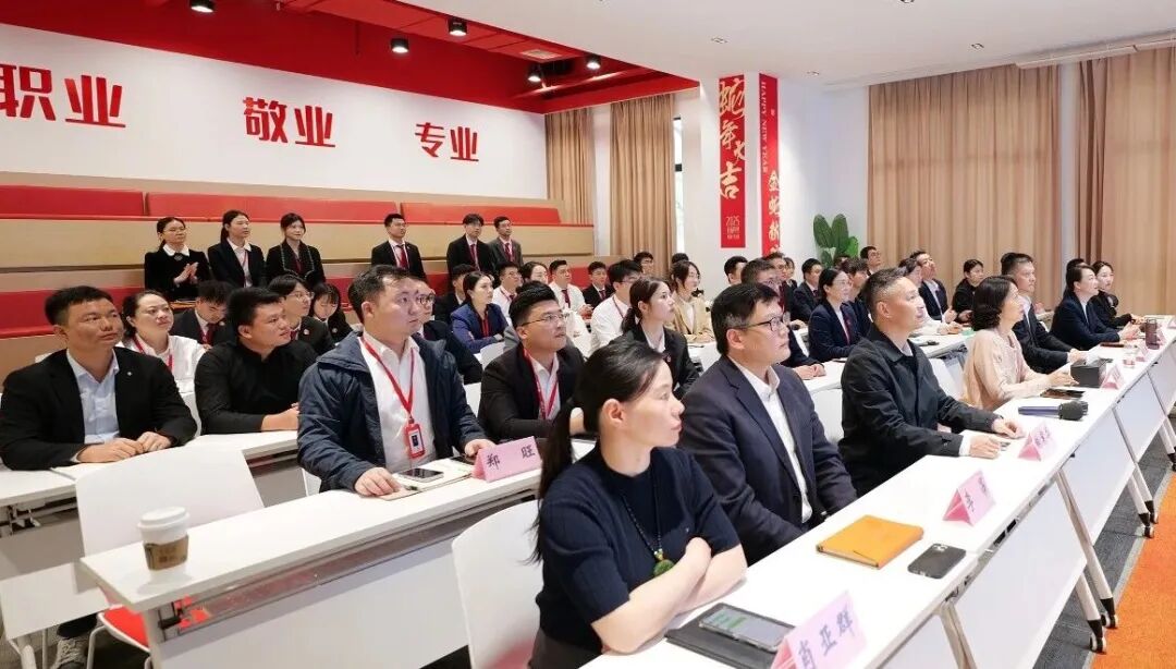 喜迎進博，決勝大干100天！10月下旬，上海東方龍商務集團共27個優質投資選址項目通過評估