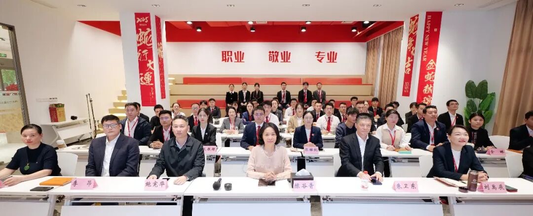 喜迎進博，決勝大干100天！10月下旬，上海東方龍商務集團共27個優(yōu)質(zhì)投資選址項目通過評估