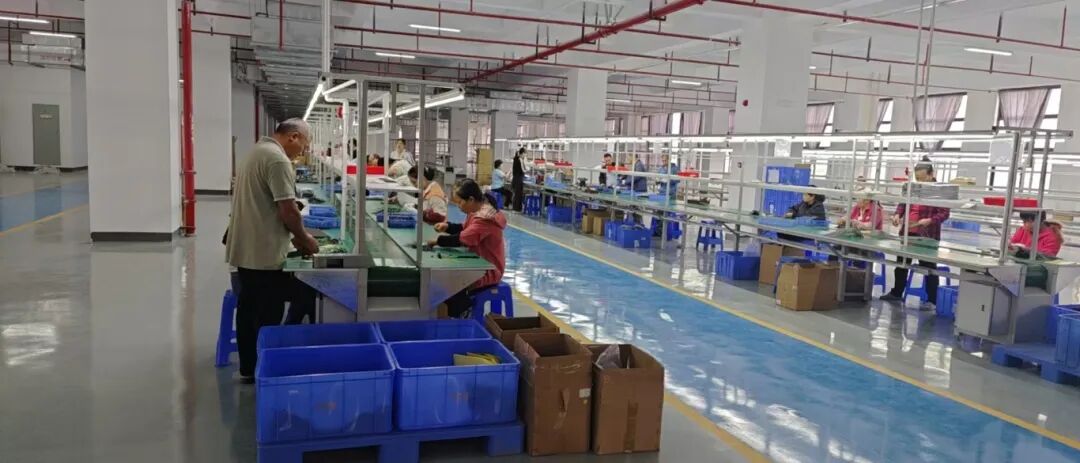 當月簽約，當月投產！由上海東方龍商務集團精準推介的品牌通訊設備生產擴建投資選址項目在廣東河源高新區成功投產